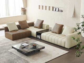  极简风格 钢琴键真皮沙发 质地柔软 耐折耐磨 高定头层黄牛皮 天然蓬松羽绒靠包填充 高密度回弹海绵 结实耐用实木框架 组合沙发 直排五人位+右贵妃