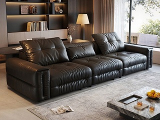  意式极简 慕尼黑皮艺沙发 天然蓬松羽绒 柔韧耐磨仿真皮 探索plus座包 深陷云团  传统手工褶皱工艺  赋予自然松弛感 俄罗斯落叶松实木框架  黑灰色  四人位沙发