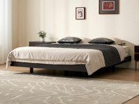 汉森庄园 英伦风 创意无床头设计 小空间无拘束 进口实木微雕锻打锤纹肌理 内收床腿视觉悬浮腾空 1.8*2.0米 实木床（搭配满铺燕尾油漆床板）